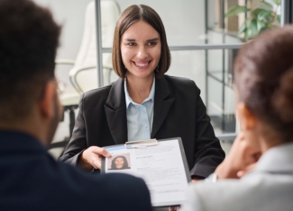 Come si affronta il primo colloquio di lavoro?